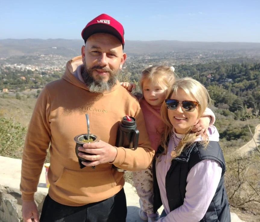 Ezequiel Carlson y flia
